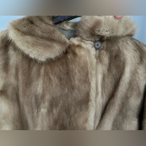 Gorgeous Vintage Peter Pan Collared Fur - Picture 8 of 13